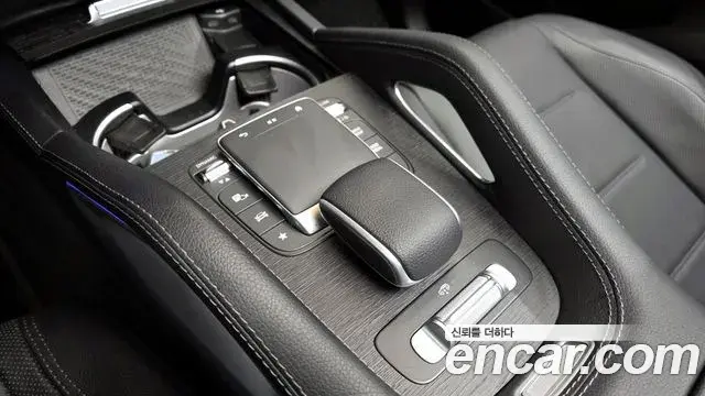 Mercedes-Benz GLE-Class 2024 — Фото 18/20