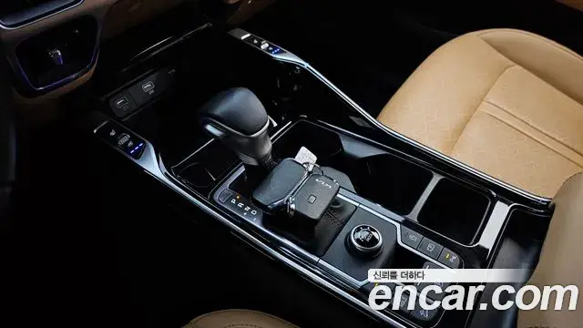 Kia Sorento 2023 — Фото 9/20