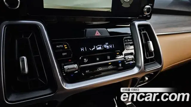 Kia Sorento 2023 — Фото 17/20