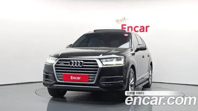 Audi Q7 2019 — Photo 17/20