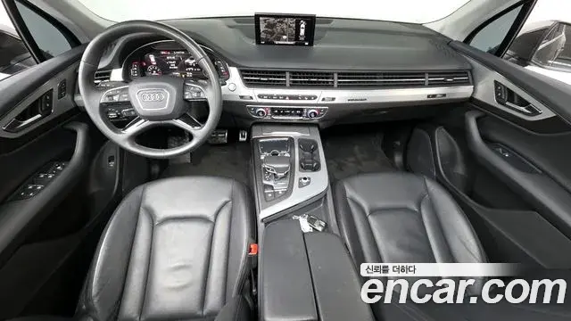 Audi Q7 2019 — Photo 16/20
