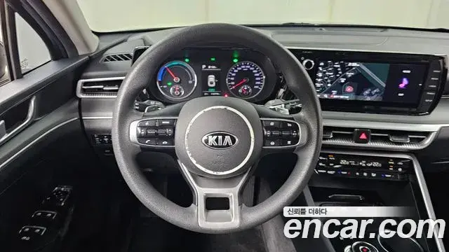 Kia K5 2020 — Фото 13/20