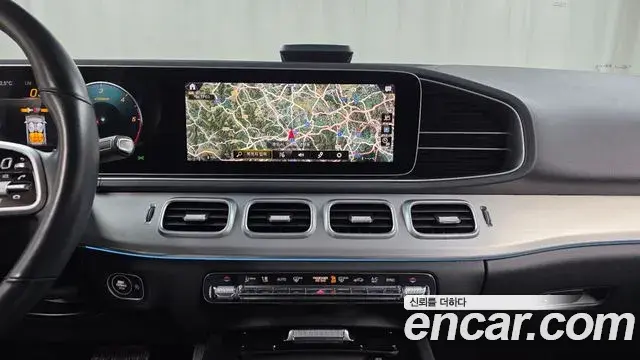 Mercedes-Benz GLE-Class 2020 — Photo 14/20