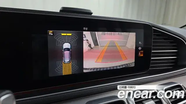 Mercedes-Benz GLE-Class 2020 — Photo 15/20