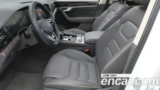 Volkswagen Touareg 2023 — Şəkil 20/20