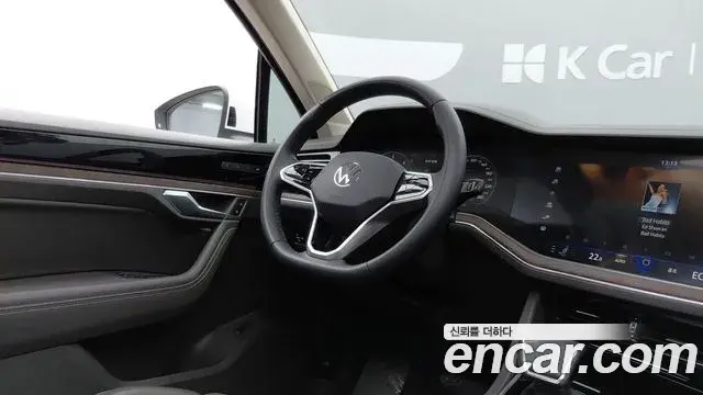 Volkswagen Touareg 2023 — Şəkil 13/20