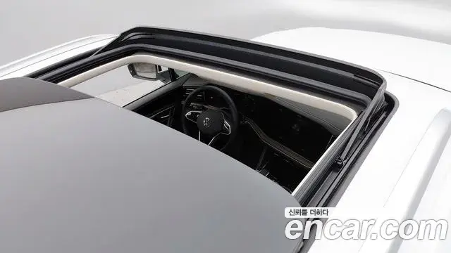 Volkswagen Touareg 2023 — Şəkil 14/20