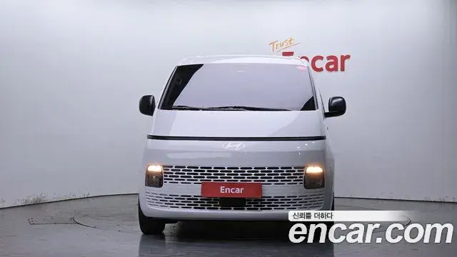 Hyundai Staria 2024 — ფოტო 6/30