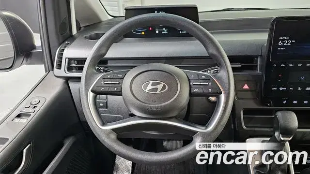 Hyundai Staria 2024 — ფოტო 23/30