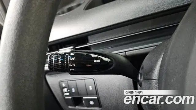 Hyundai Staria 2024 — ფოტო 1/30