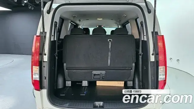 Hyundai Staria 2024 — ფოტო 24/30