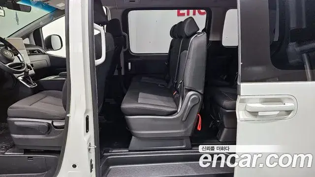 Hyundai Staria 2024 — ფოტო 30/30