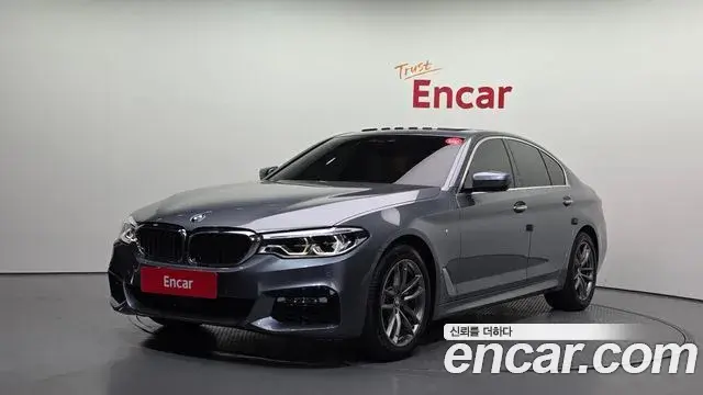 BMW 5 Series 2018 — Фото 1/20