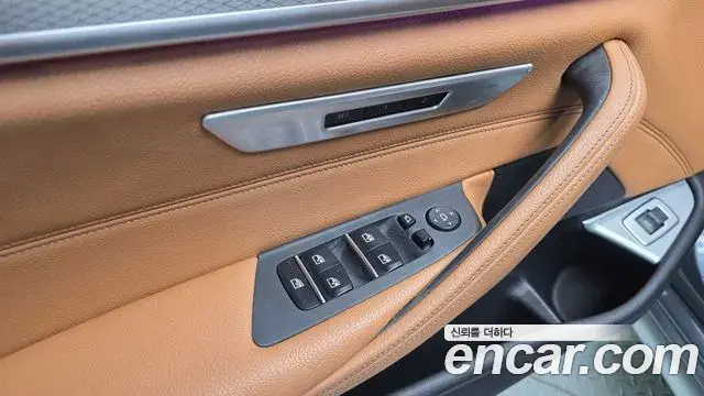 BMW 5 Series 2018 — Фото 14/20