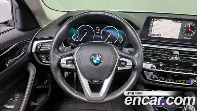 BMW 5 Series 2019 — Фото 13/20