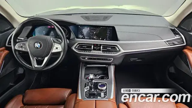 BMW X7 2020 — ფოტო 9/20