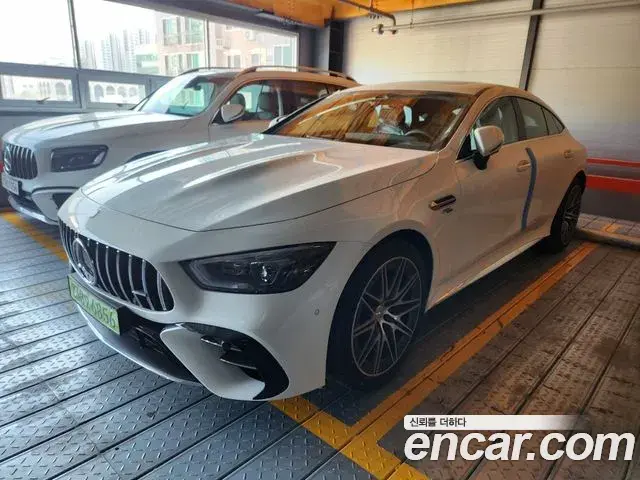 Mercedes-Benz AMG GT 2025 — Фото 1/2