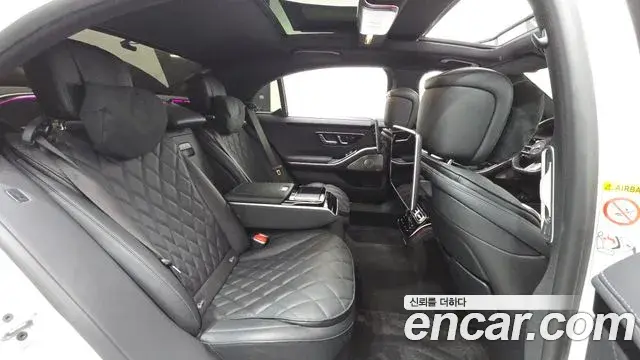 Mercedes-Benz S-Class 2024 — Photo 7/35