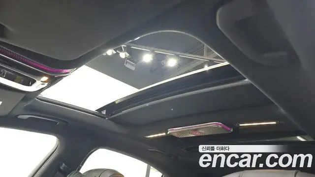 Mercedes-Benz S-Class 2024 — Photo 20/35