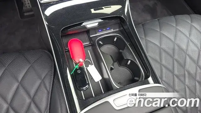 Mercedes-Benz S-Class 2024 — Photo 8/35