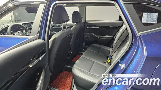 Kia Seltos 2021 — Şəkil 14/31