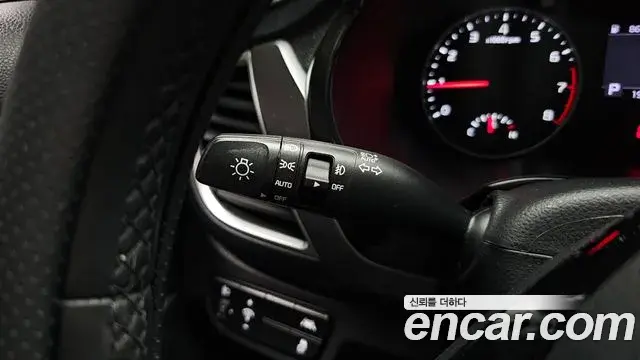 Kia Seltos 2021 — Şəkil 2/31