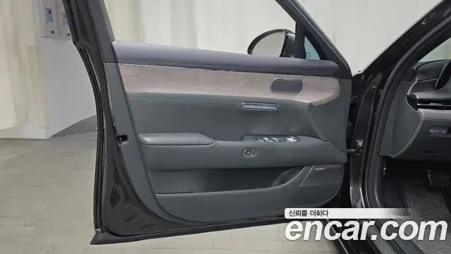 Genesis G90 2025 — Şəkil 12/36