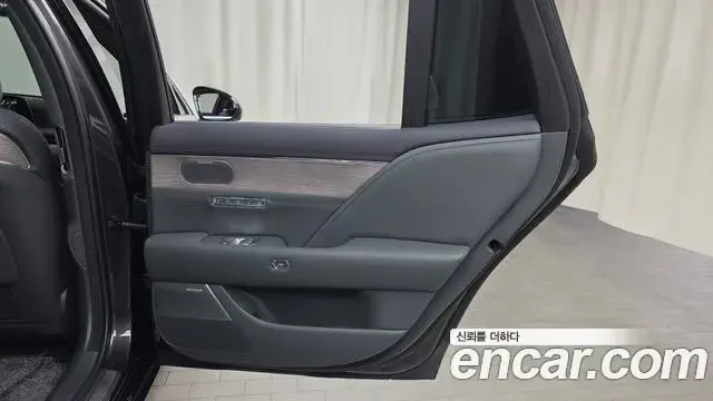 Genesis G90 2025 — Şəkil 35/36