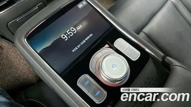 Genesis G90 2022 — ფოტო 30/37
