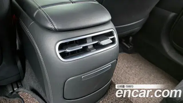 Genesis G90 2022 — ფოტო 3/37