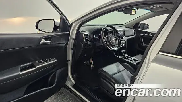 Kia Sportage The Bold 2021 — Фото 9/20