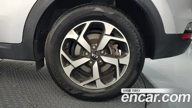 Kia Sportage The Bold 2021 — Şəkil 18/32