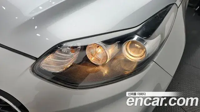 Kia Sportage The Bold 2021 — Şəkil 11/32