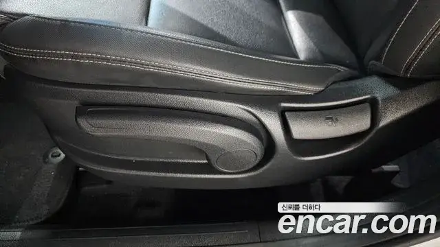 Kia Sportage The Bold 2021 — Şəkil 27/32
