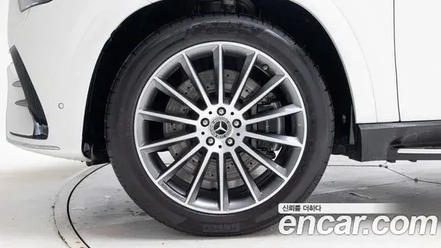 Mercedes-Benz GLE-Class 2025 — Photo 5/20