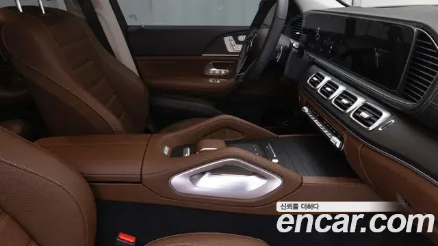Mercedes-Benz GLE-Class 2025 — Photo 7/20