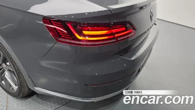 Volkswagen Arteon 2020 — Şəkil 24/31