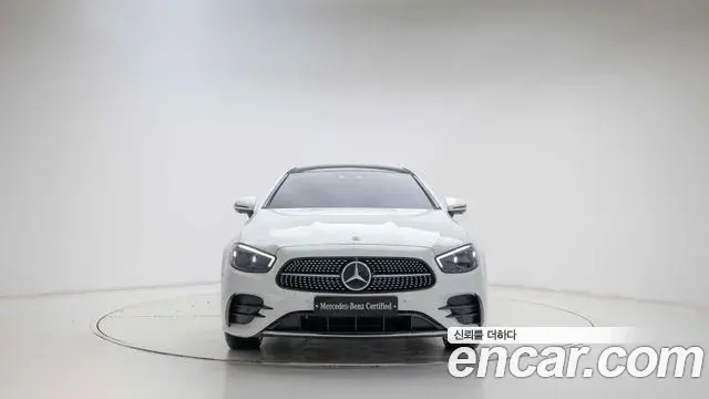 Mercedes-Benz E-Class 2021 — Фото 2/20