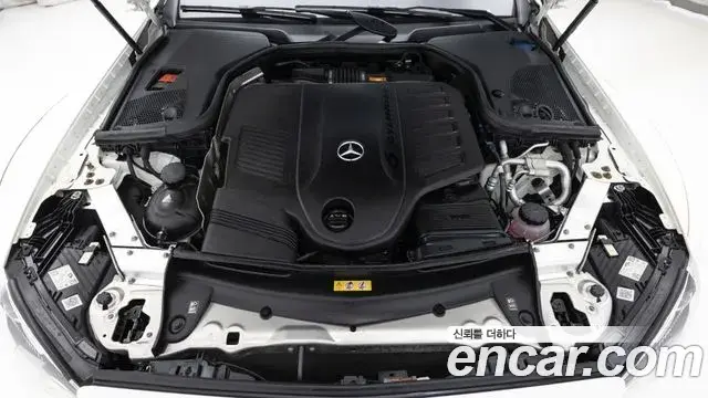 Mercedes-Benz E-Class 2021 — Фото 5/20
