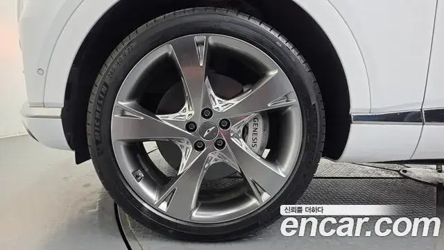 Genesis GV80 2023 — Şəkil 19/35