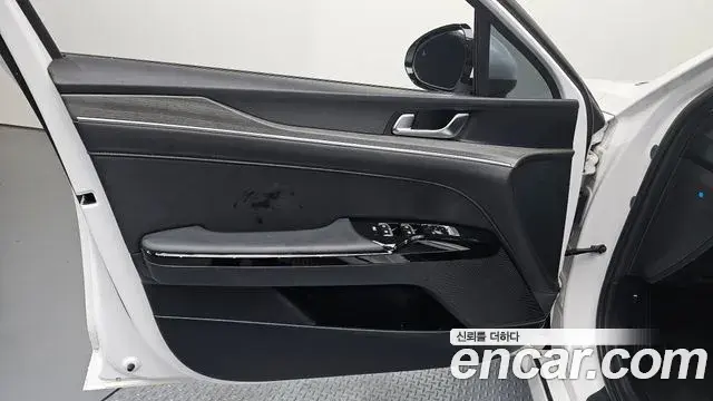 Kia K5 2024 — Photo 10/30