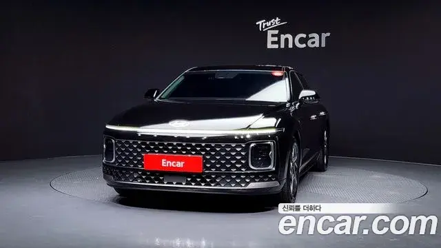 Hyundai Grandeur Hybrid 2023 — Photo 2/20