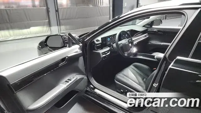 Hyundai Grandeur Hybrid 2023 — Photo 16/20