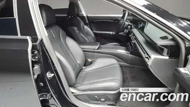 Hyundai Grandeur Hybrid 2023 — Photo 8/20