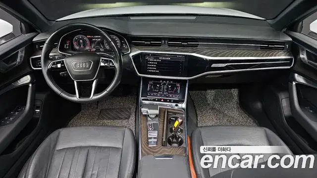 Audi A6 2020 — ფოტო 17/32