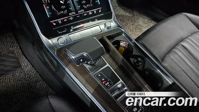 Audi A6 2020 — ფოტო 21/32