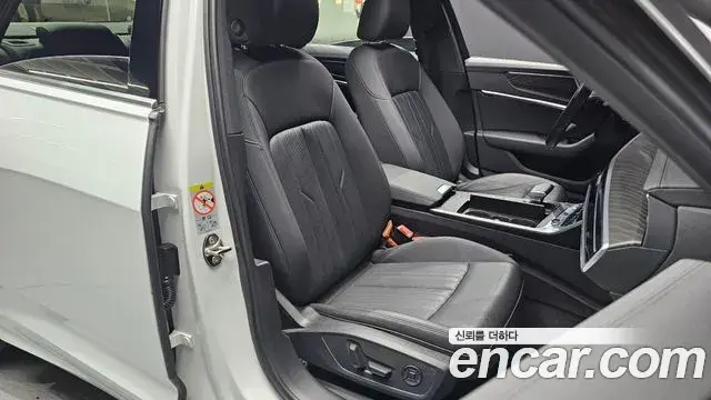 Audi A6 2020 — ფოტო 12/32