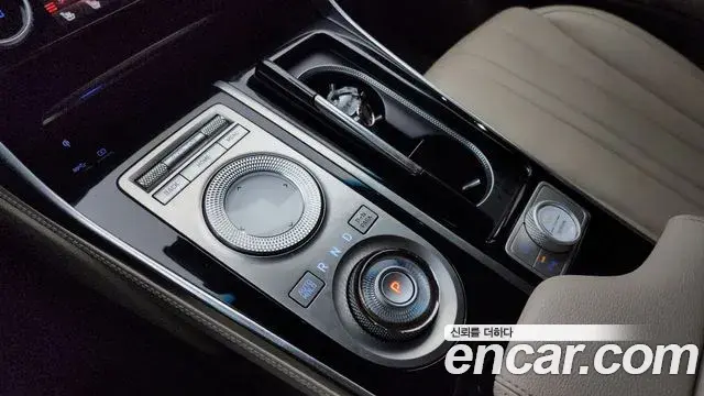 Genesis GV80 2022 — Şəkil 18/20