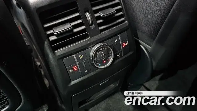 Mercedes-Benz GLE-Class 2018 — Şəkil 11/31