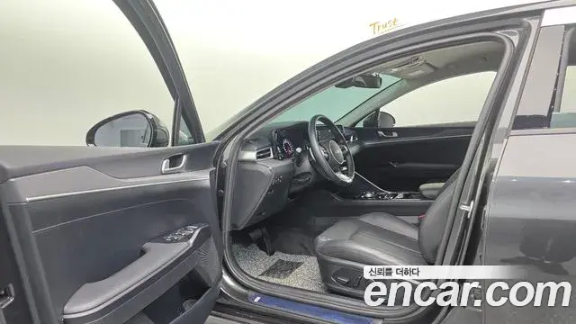 Kia K5 2023 — Photo 6/30